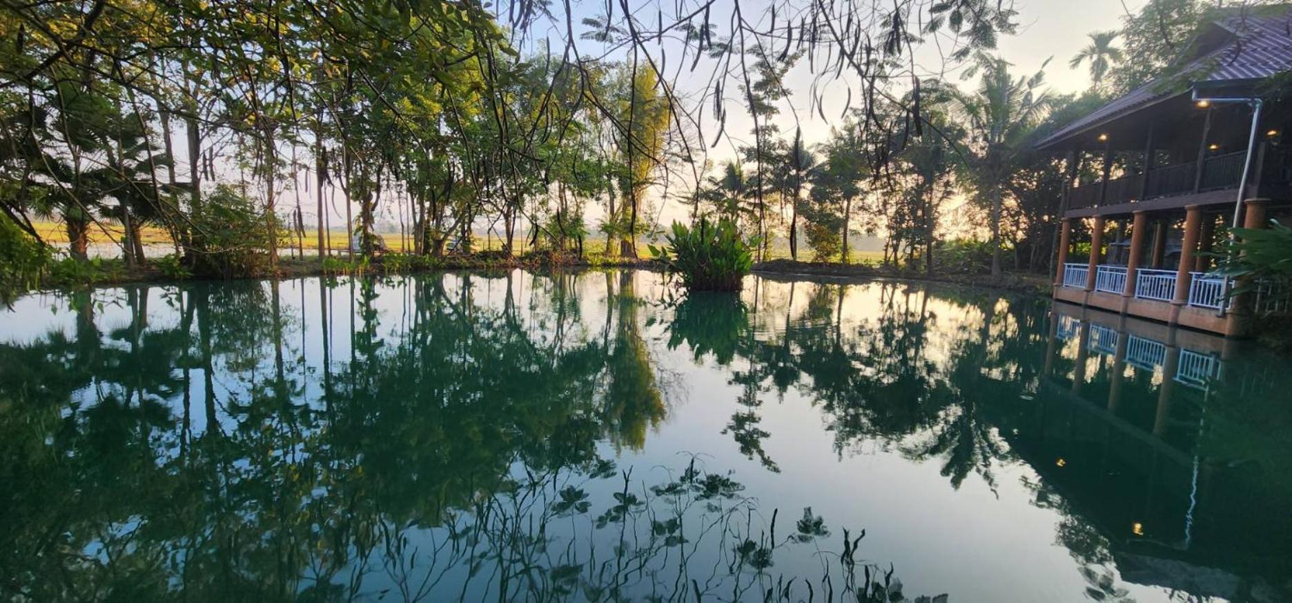 Tung Tong Homestay & Camping Mae Rim Esterno foto