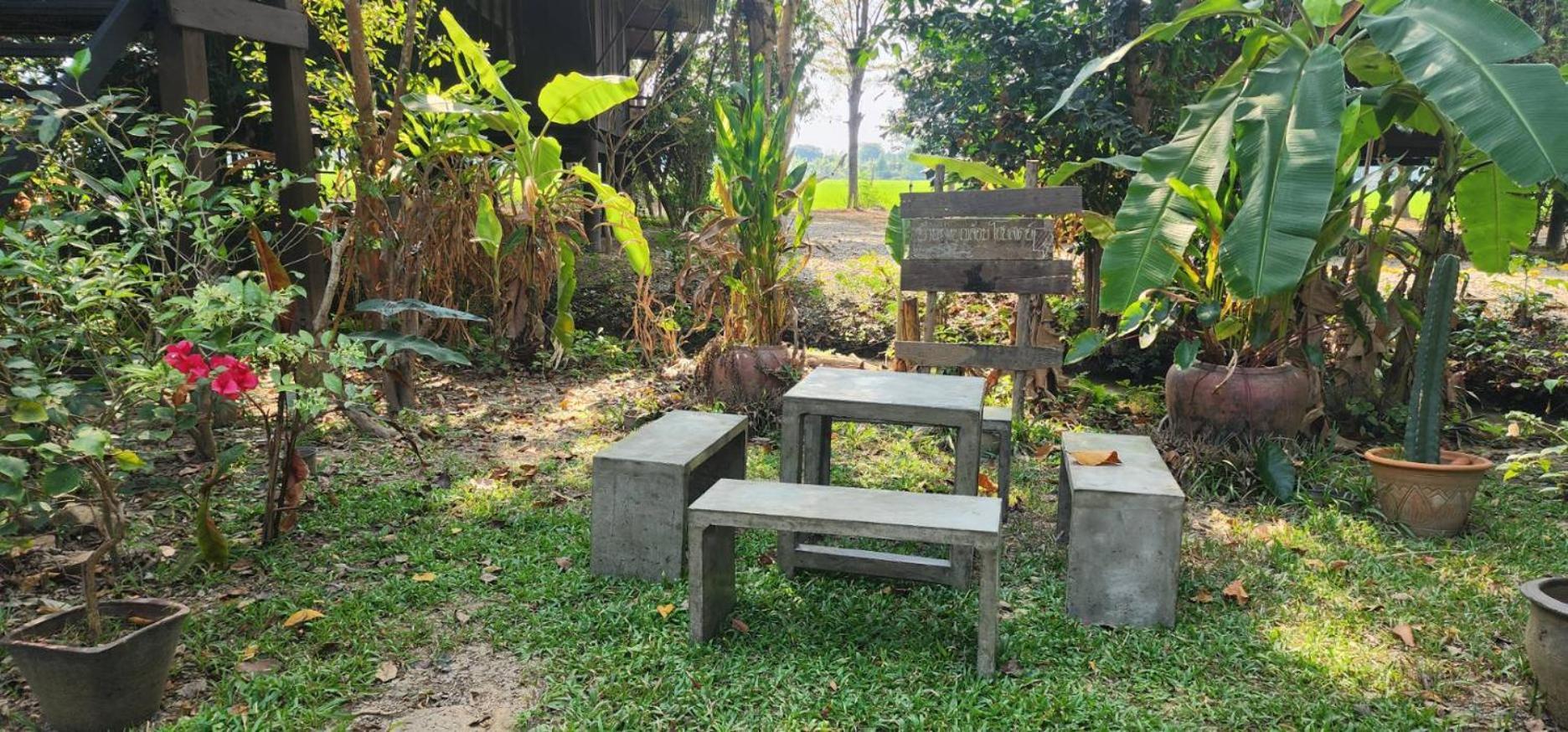 Tung Tong Homestay & Camping Mae Rim Esterno foto