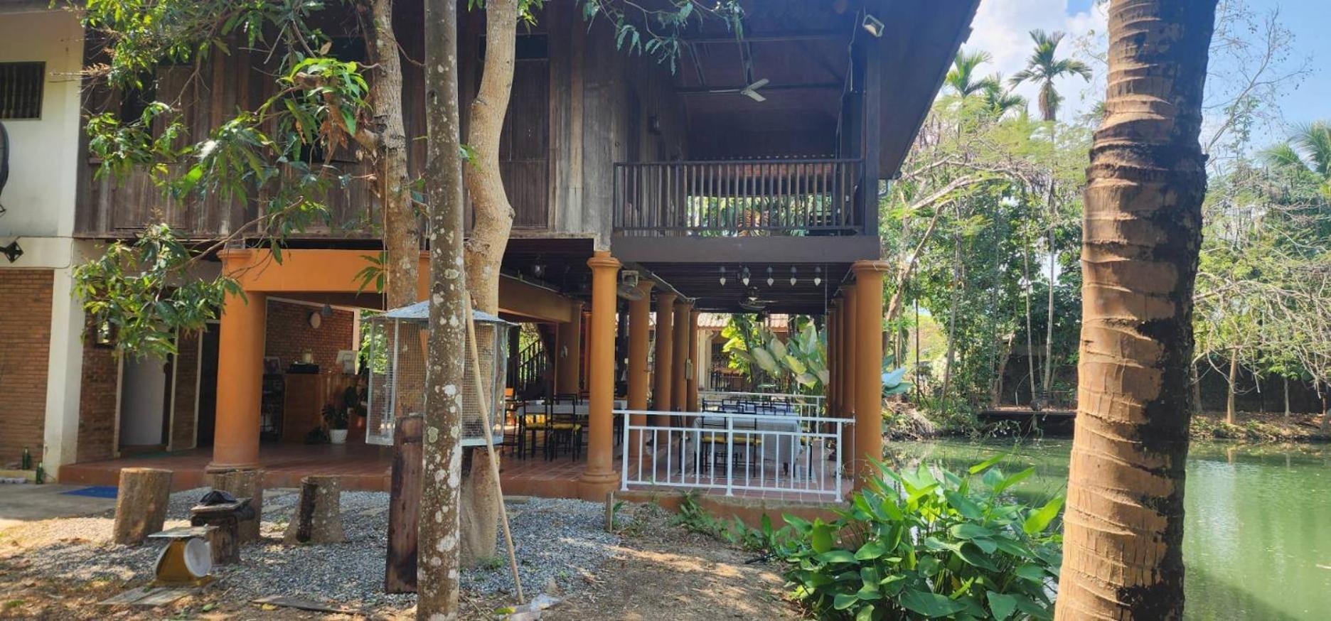 Tung Tong Homestay & Camping Mae Rim Esterno foto