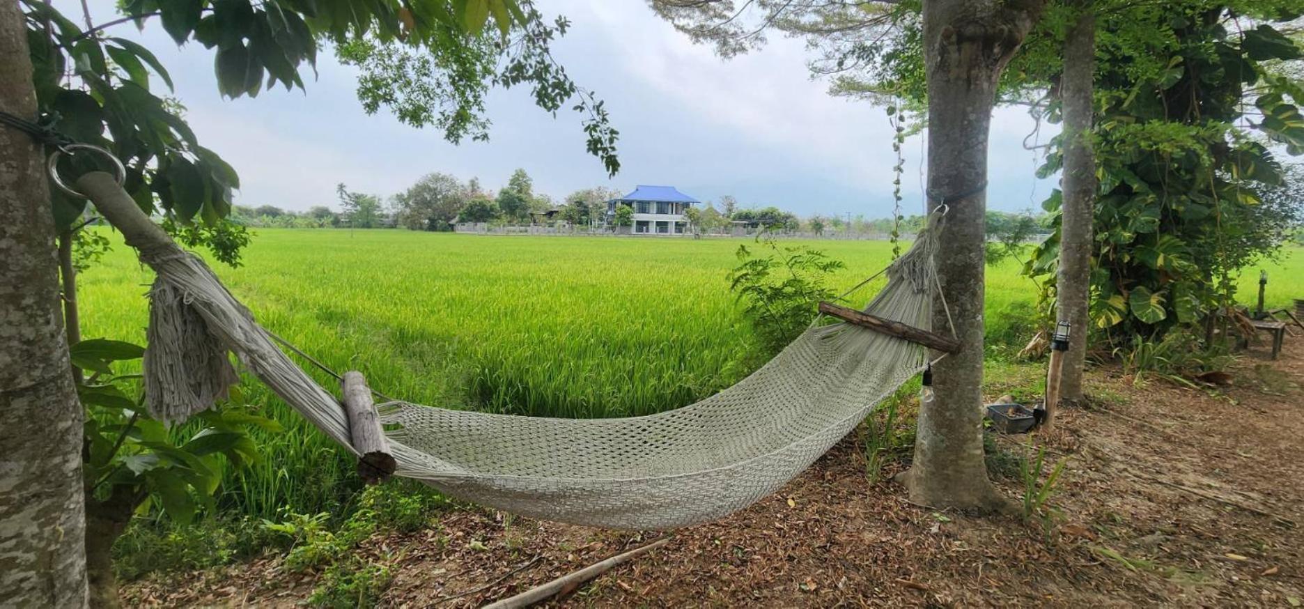 Tung Tong Homestay & Camping Mae Rim Esterno foto